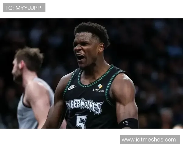 爱德华兹复出表现惊艳末节连中高难三分狂砍55分险些逆转比赛