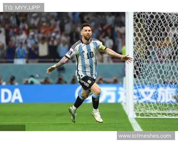 费迪南德畅谈梅西采访梦想与小贝沟通曼联表现分析