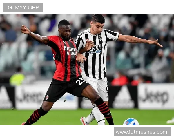 AC米兰与科莫争夺巴萨18岁中卫昆卡科莫目前处于领先地位